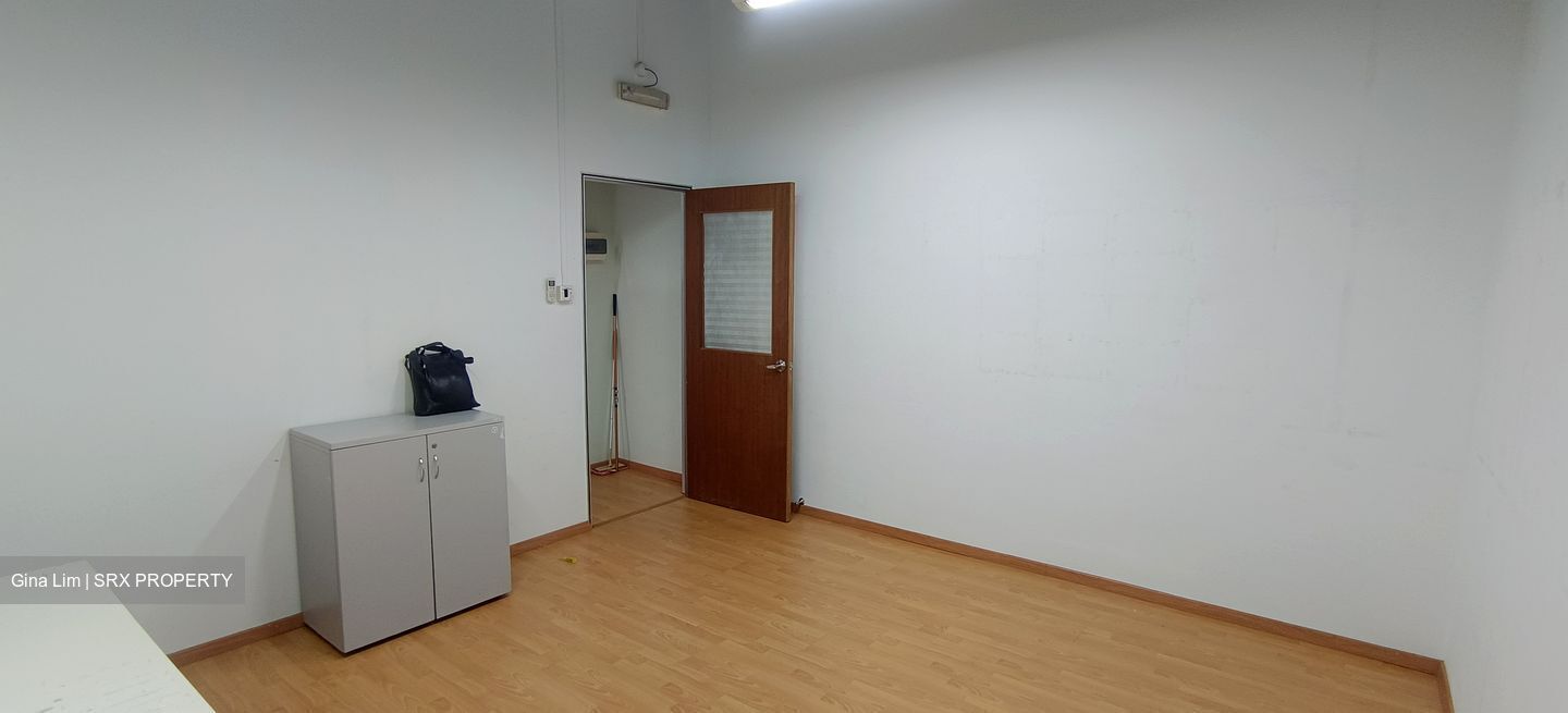 Midview City (D20), Retail #440181701